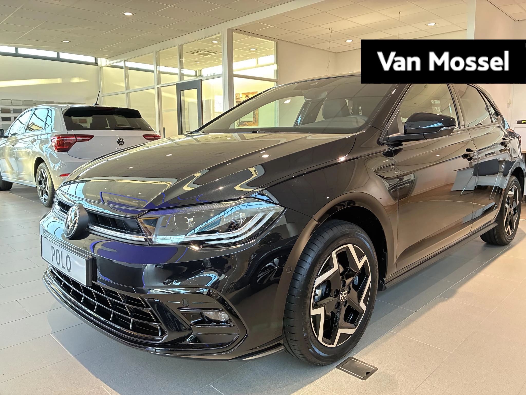 Volkswagen-Polo-image-0