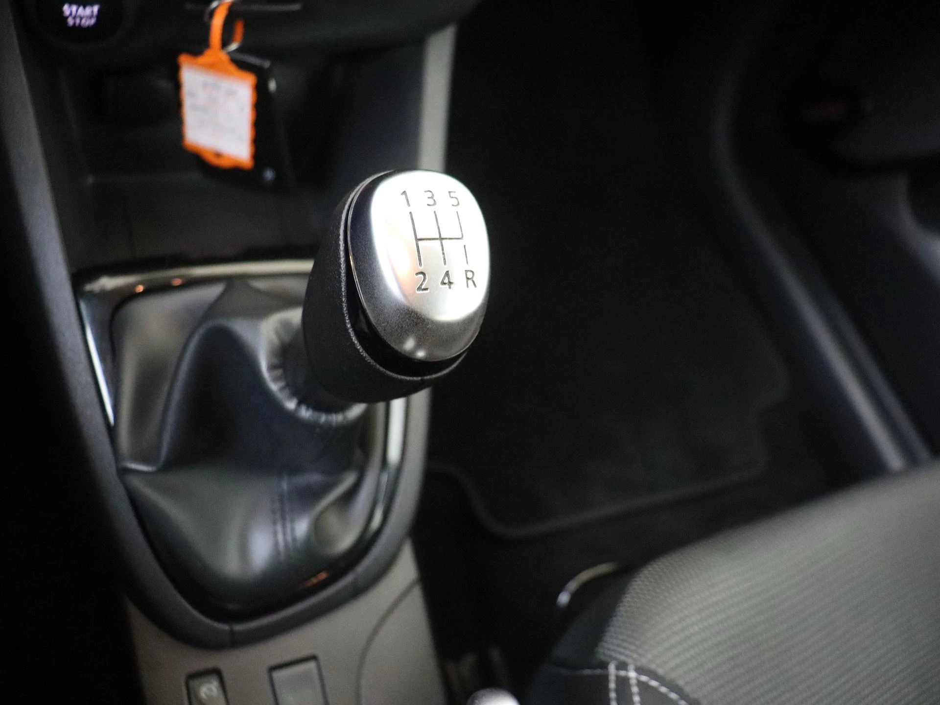 Renault-Clio-image-18