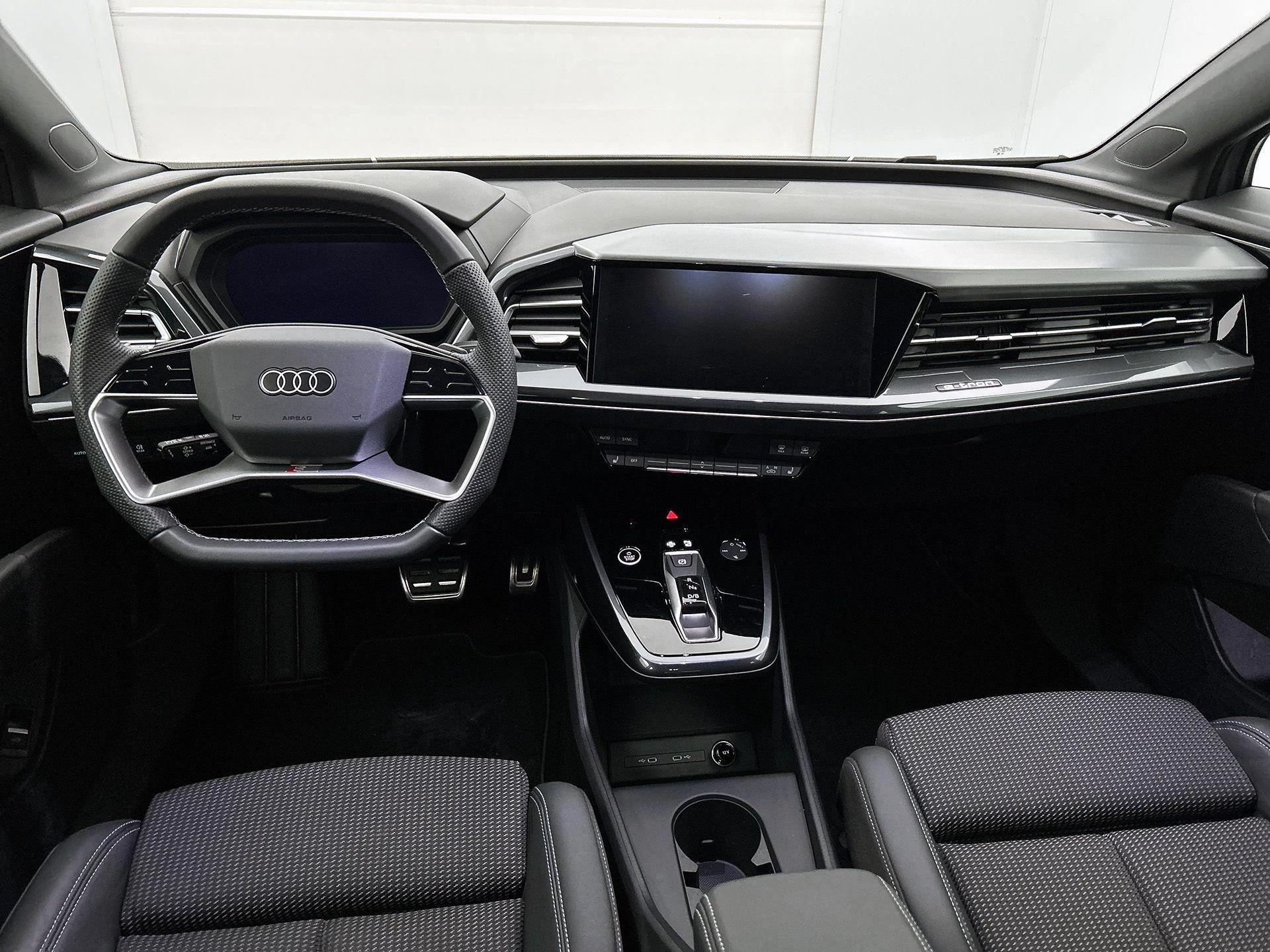 Audi-Q4 Sportback e-tron-image-12