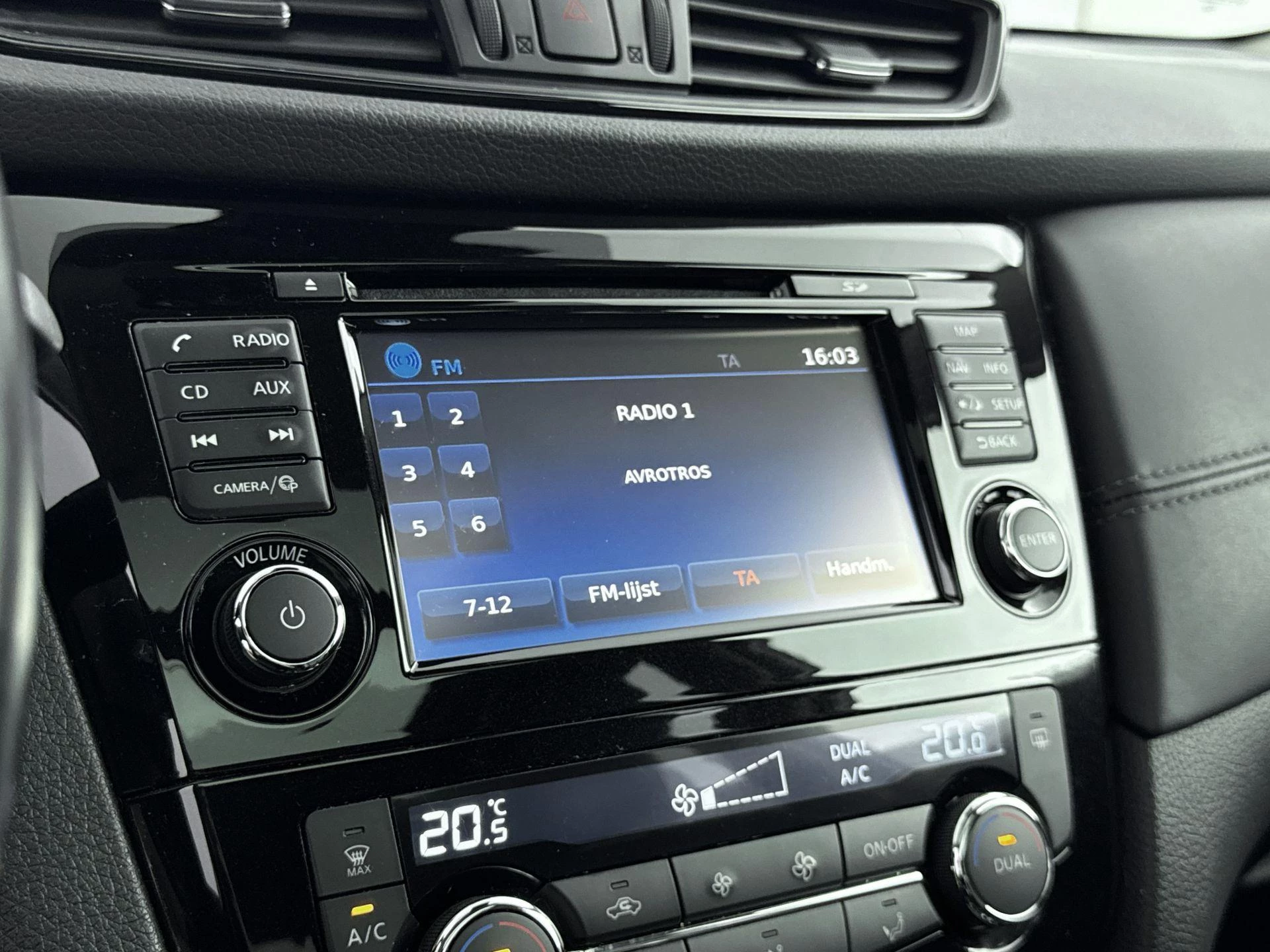 Nissan-X-Trail-image-15