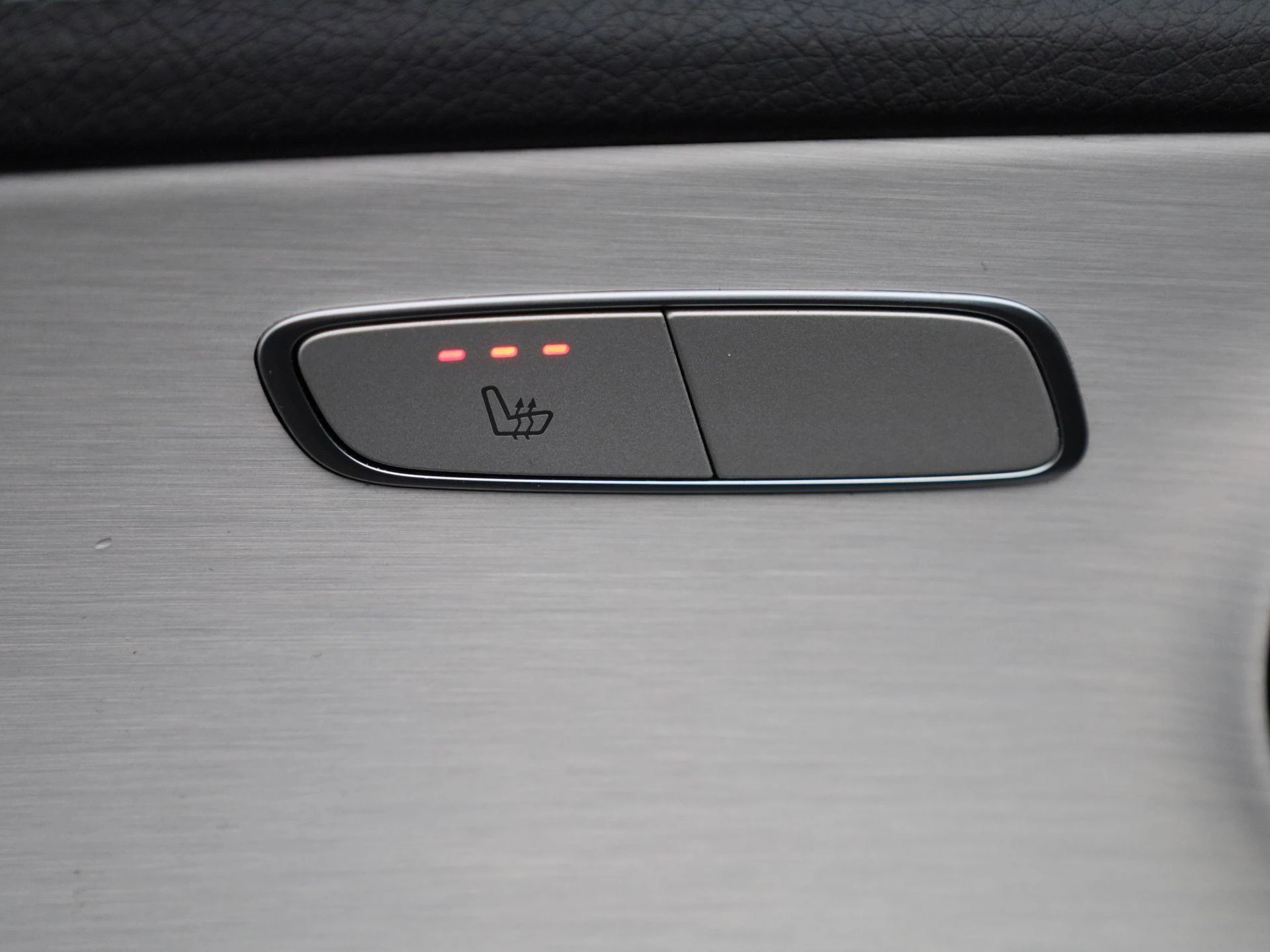 Mercedes-Benz-Classe E-image-34