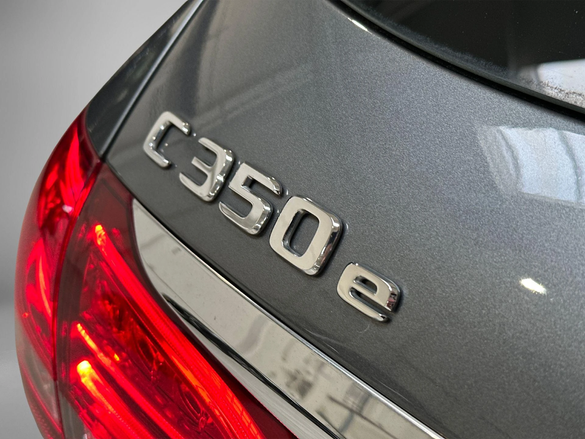 Mercedes-Benz-C-Klasse-image-23