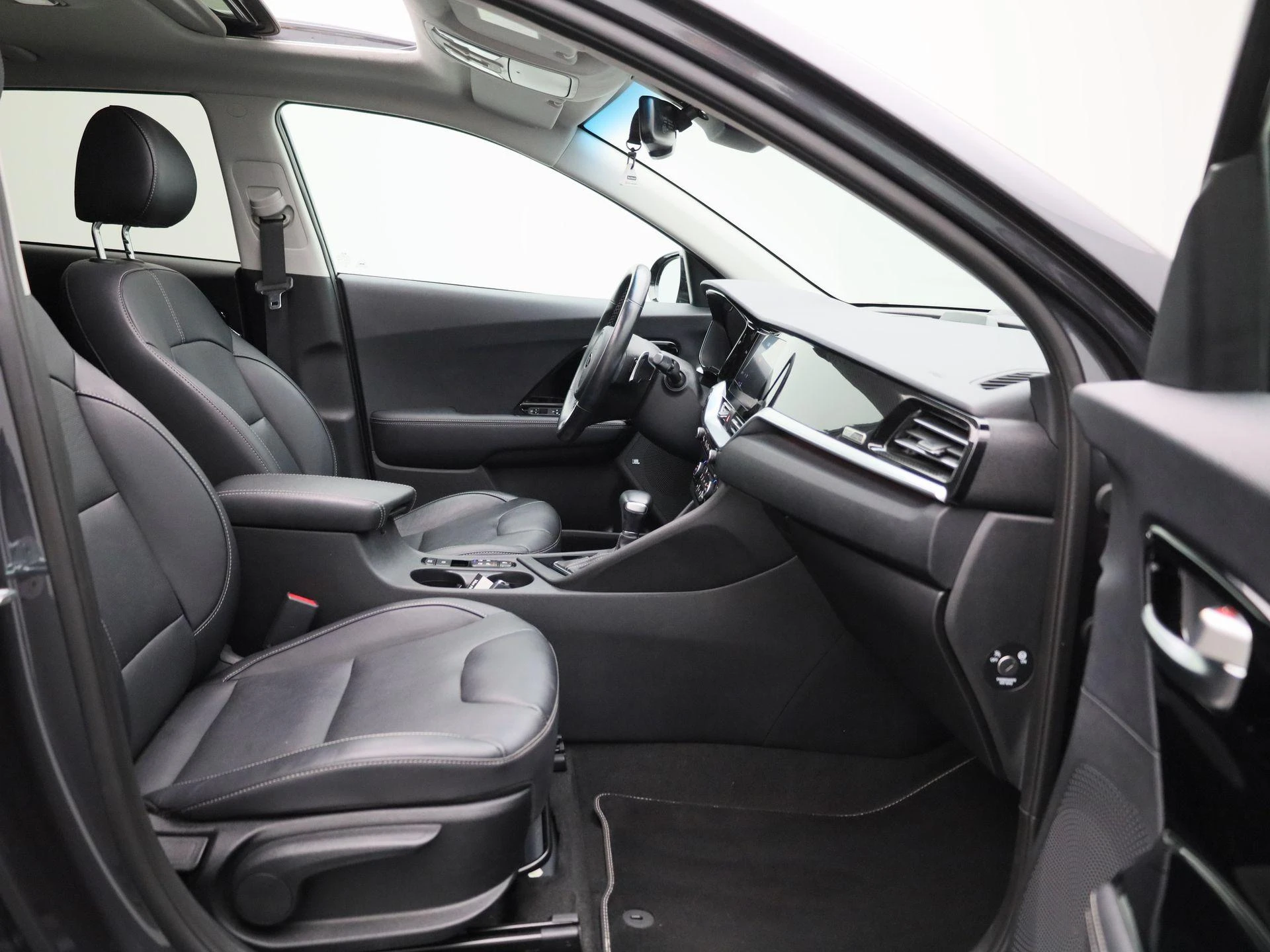 Kia-Niro-image-40