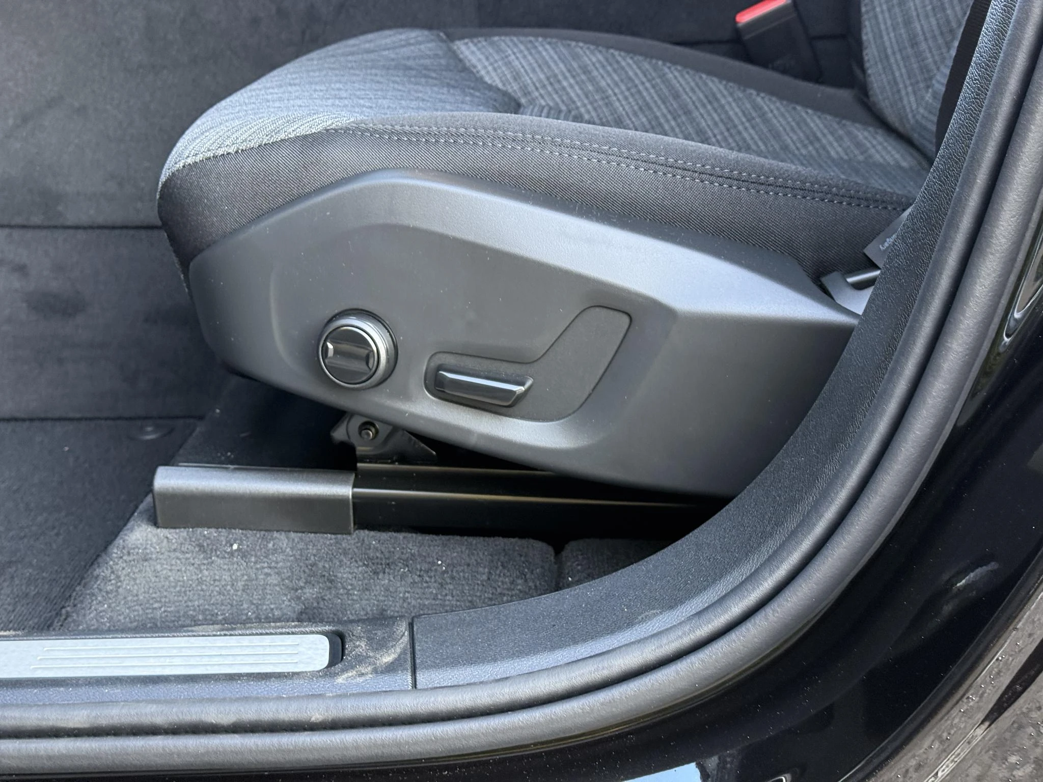 Volvo-XC60-image-16
