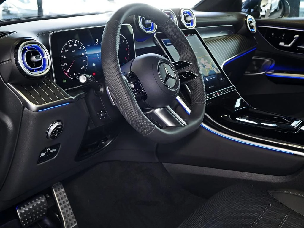 Mercedes-Benz-GLC 450 d-image-6
