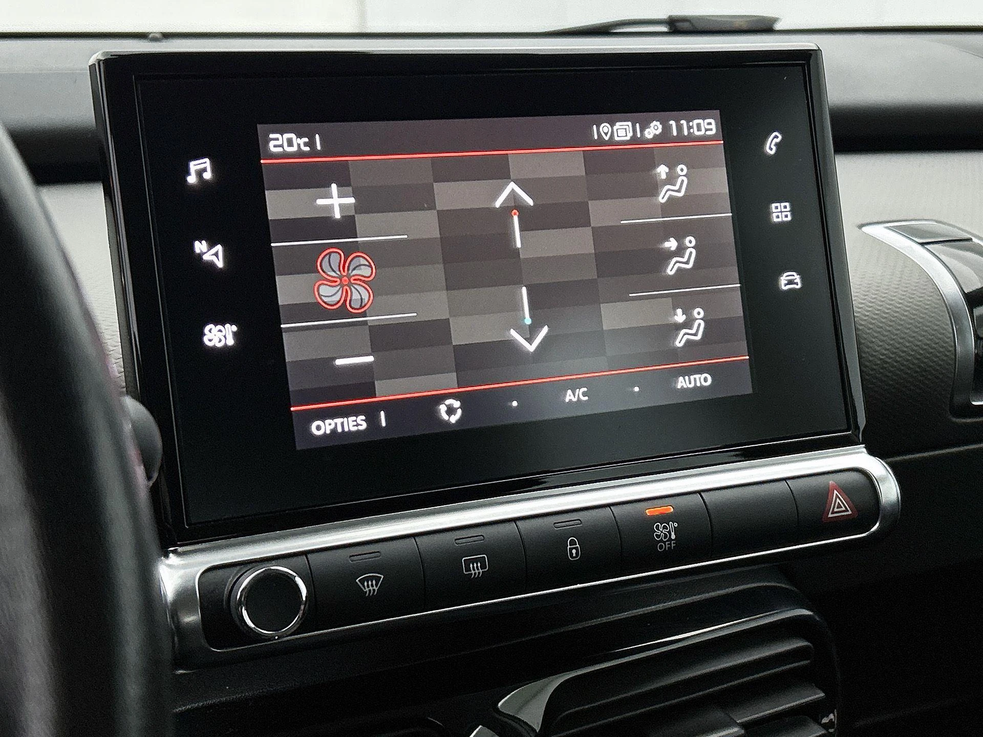 Citroën-C4 Cactus-image-17