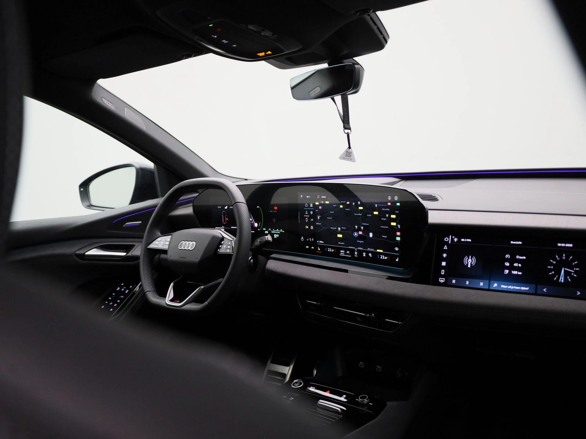 Audi-Q6 e-tron-image-46