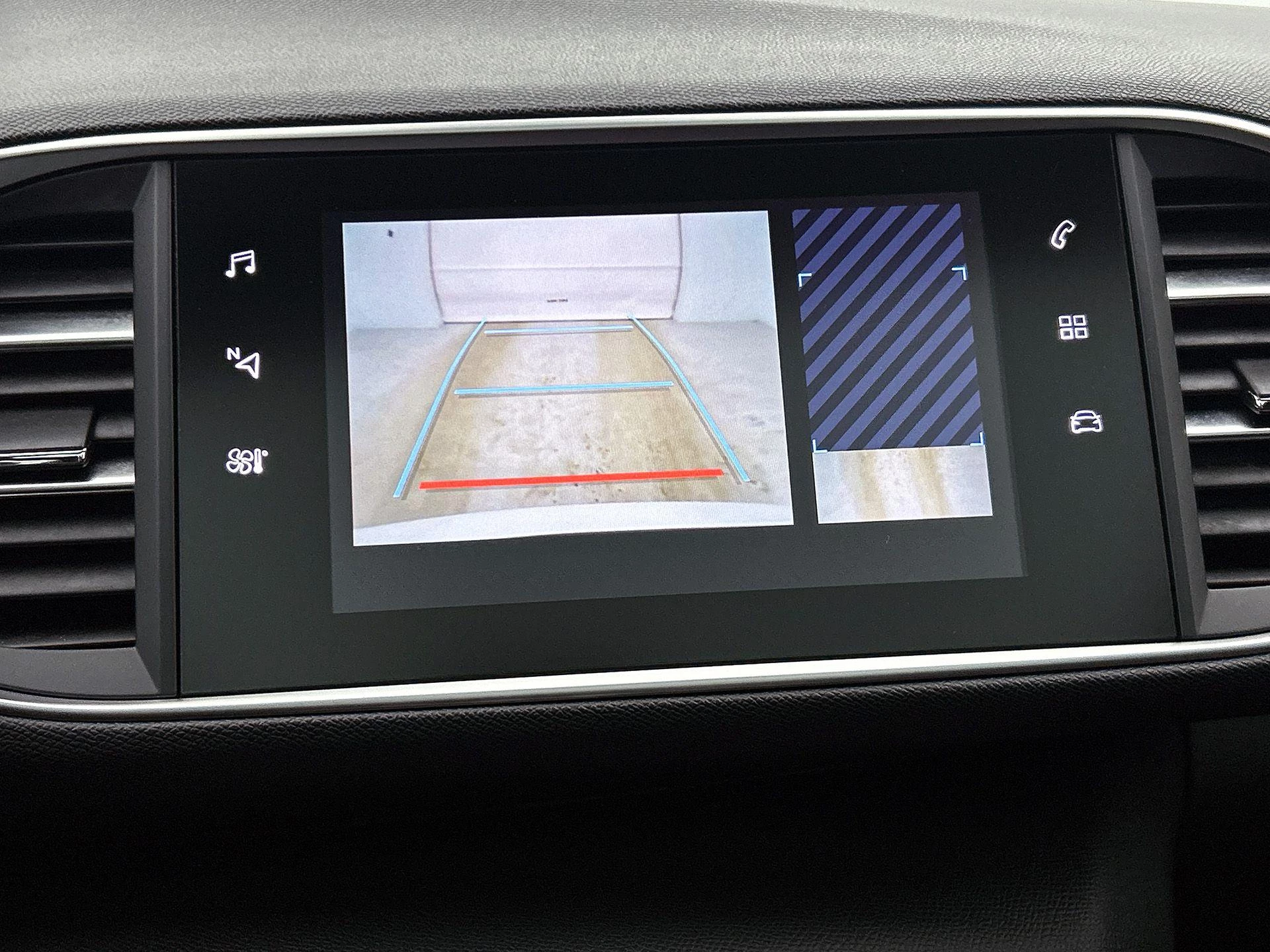 Peugeot-308-image-17