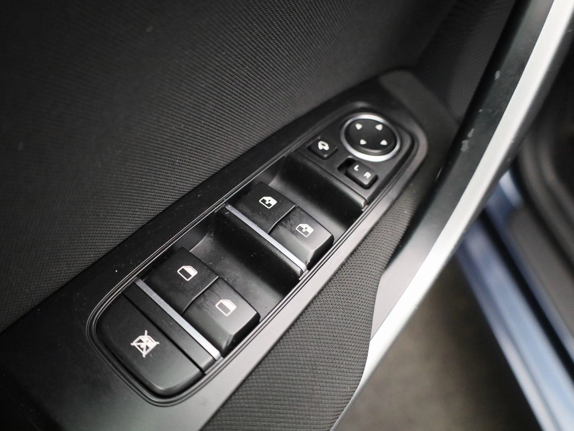 Kia-Ceed Sportswagon-image-24
