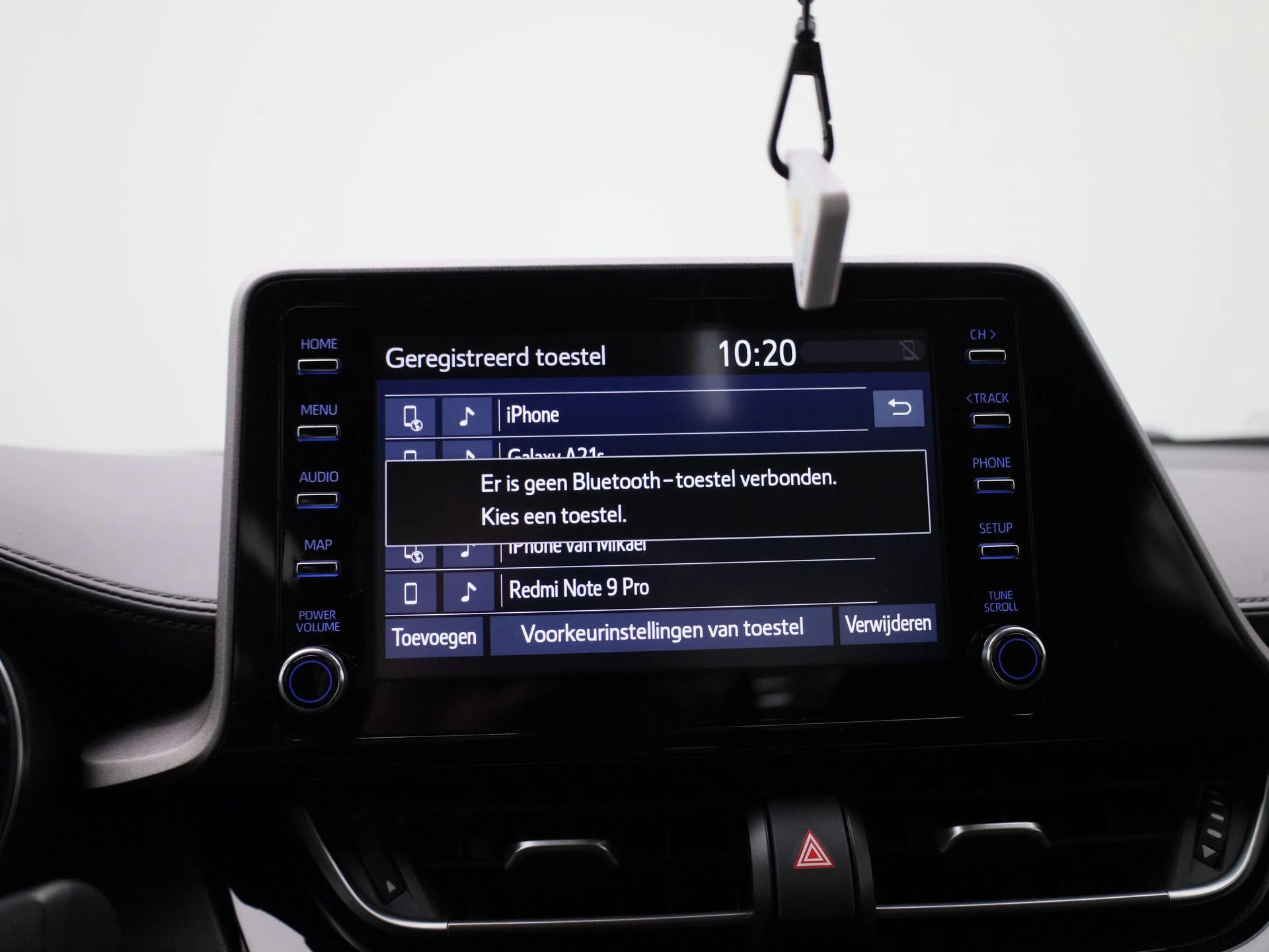 Toyota-C-HR-image-21