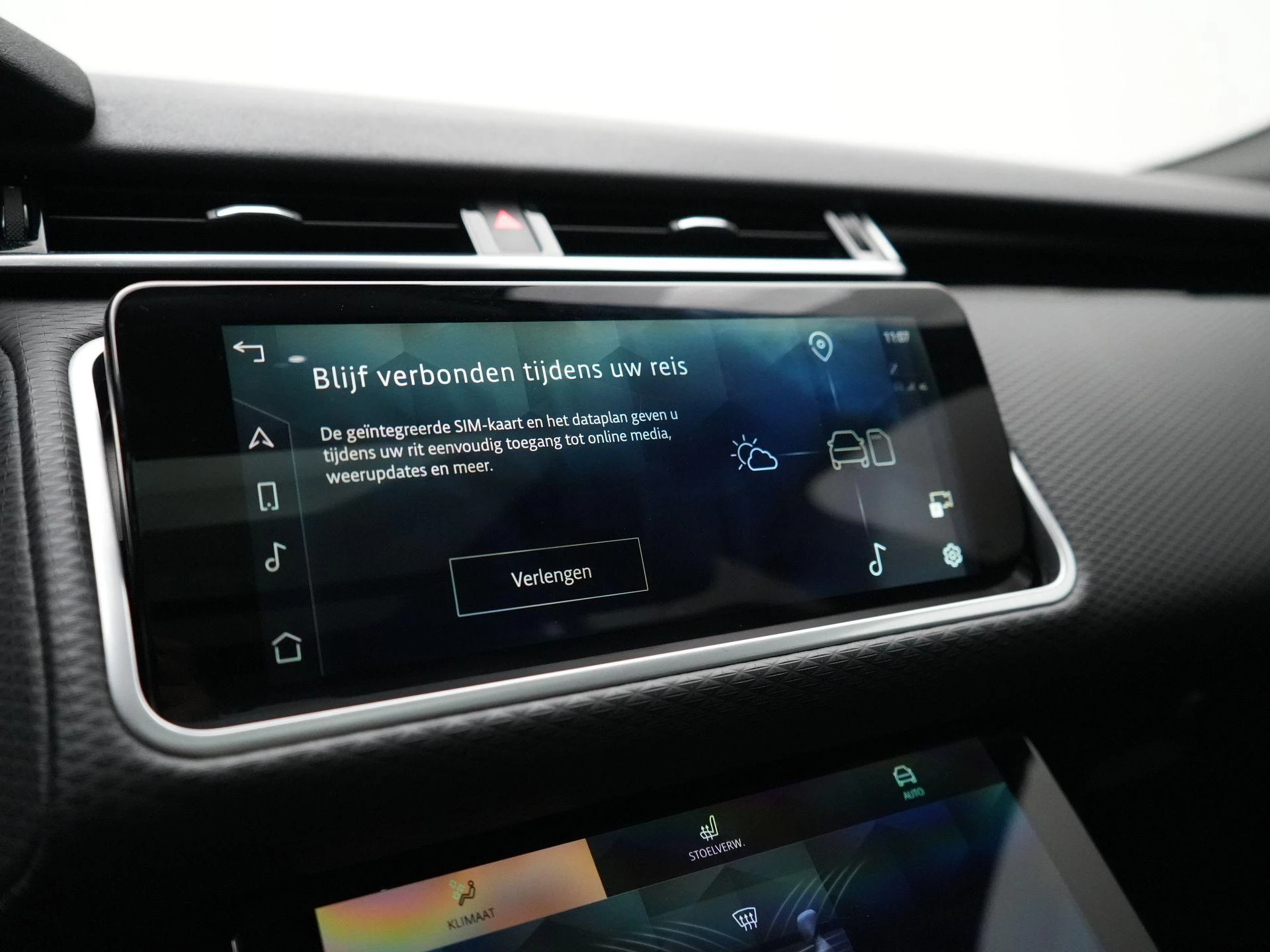 Land Rover-Range Rover Velar-image-38