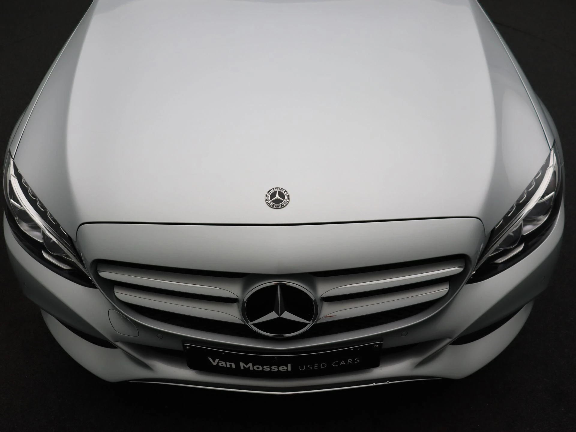 Mercedes-Benz-C-Klasse-image-24