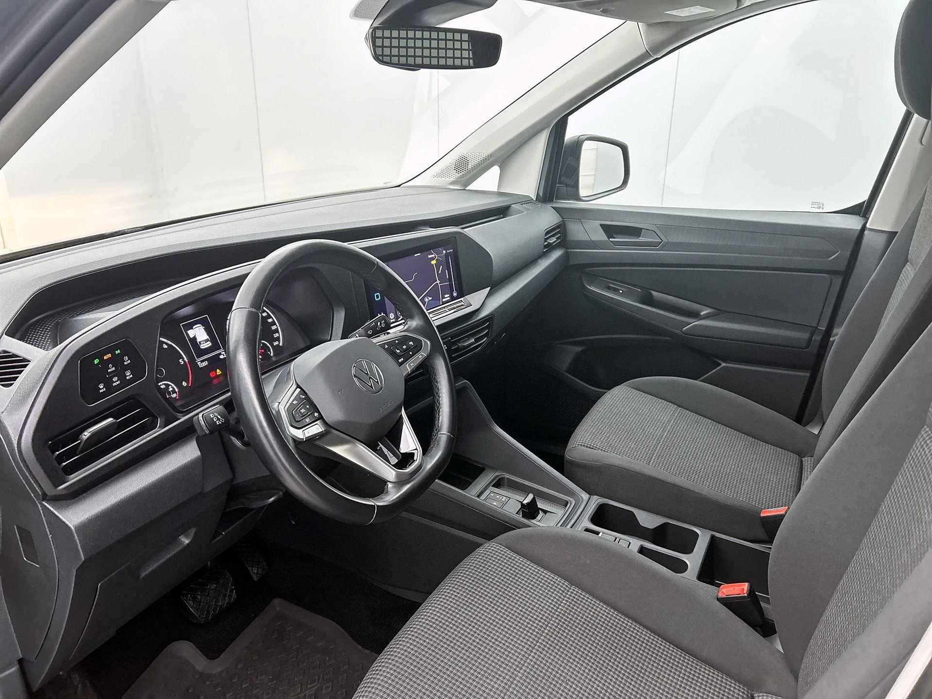 Volkswagen-Caddy-image-21