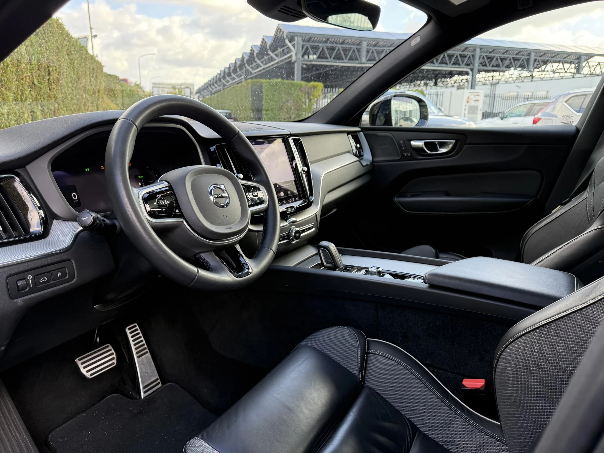 Volvo-XC60-image-18