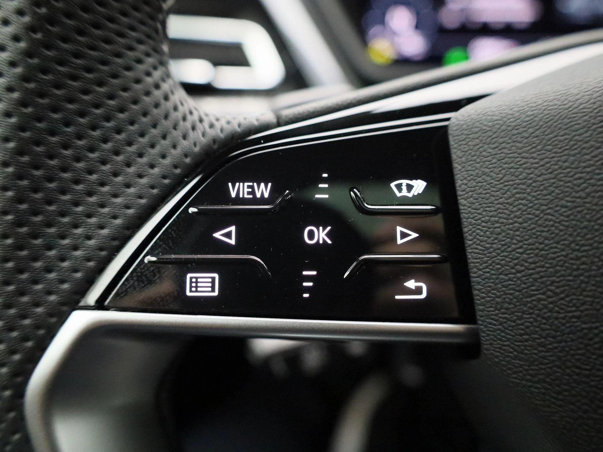 Audi-Q4 Sportback e-tron-image-22
