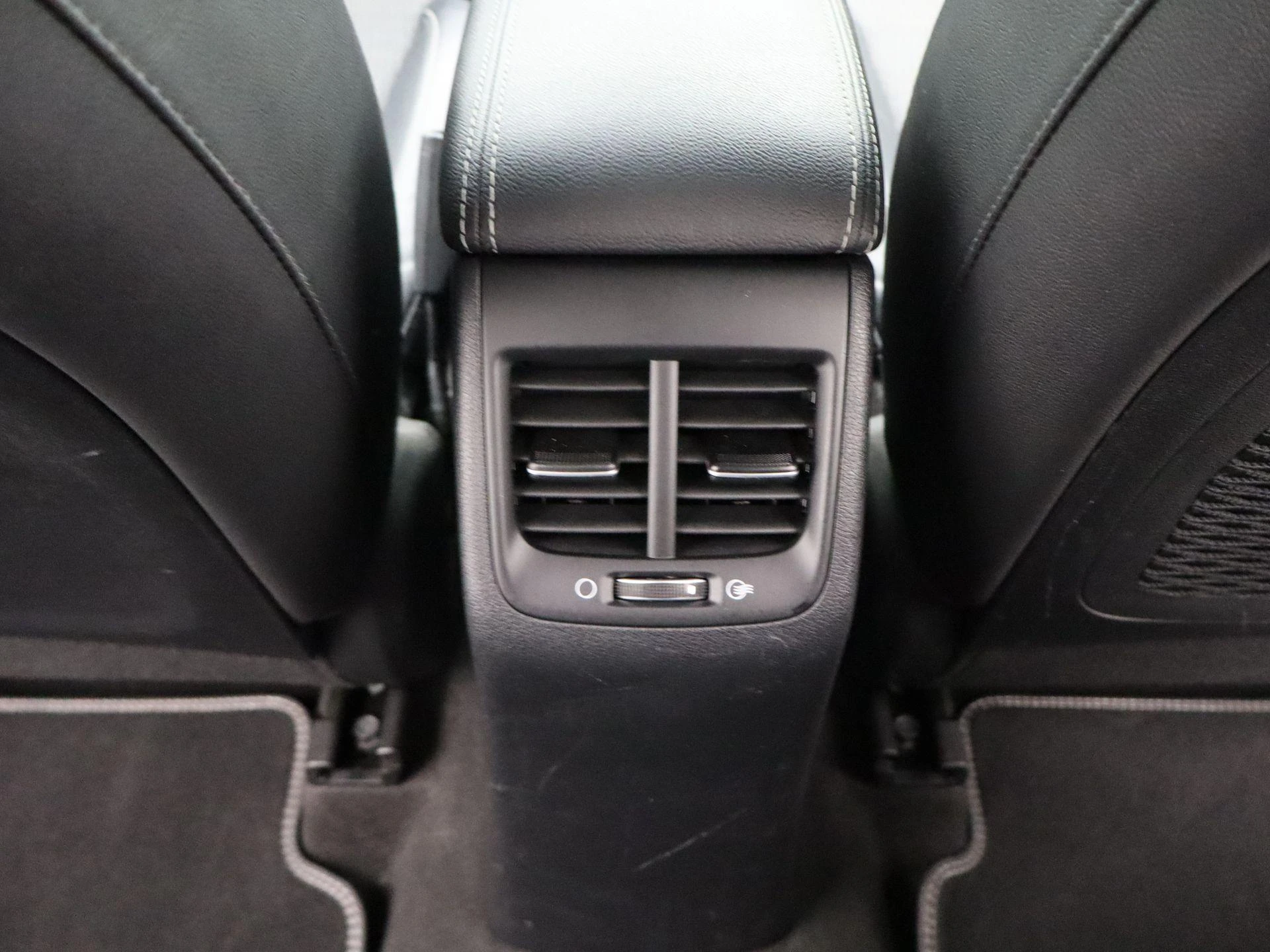 Kia-Niro-image-33