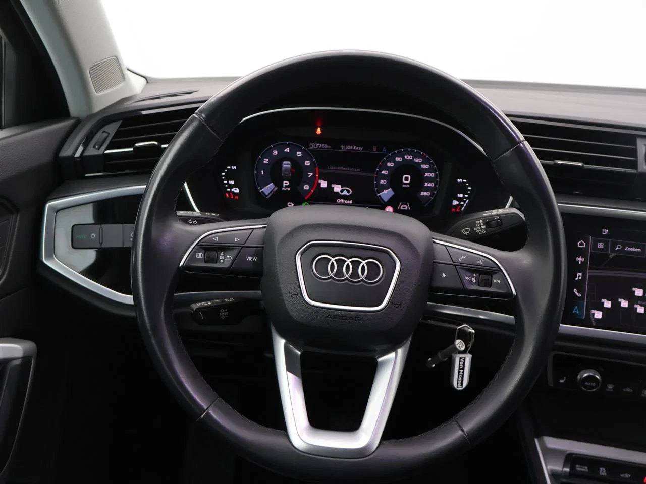 Audi-Q3-image-15
