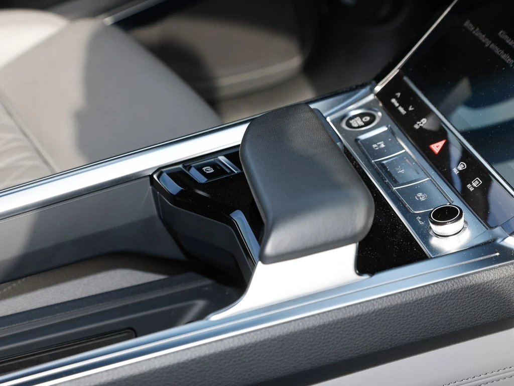 Audi-Q8 e-tron-image-14
