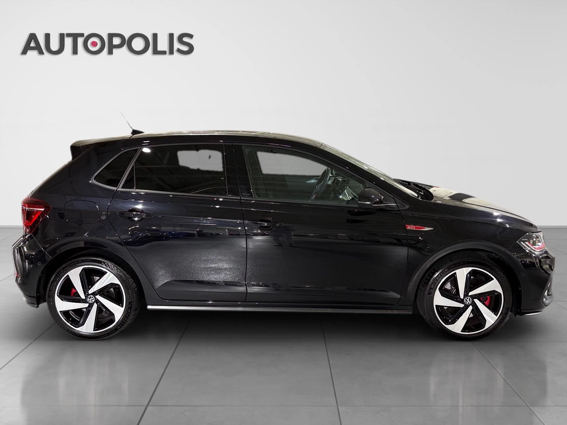 Volkswagen-Polo-image-15