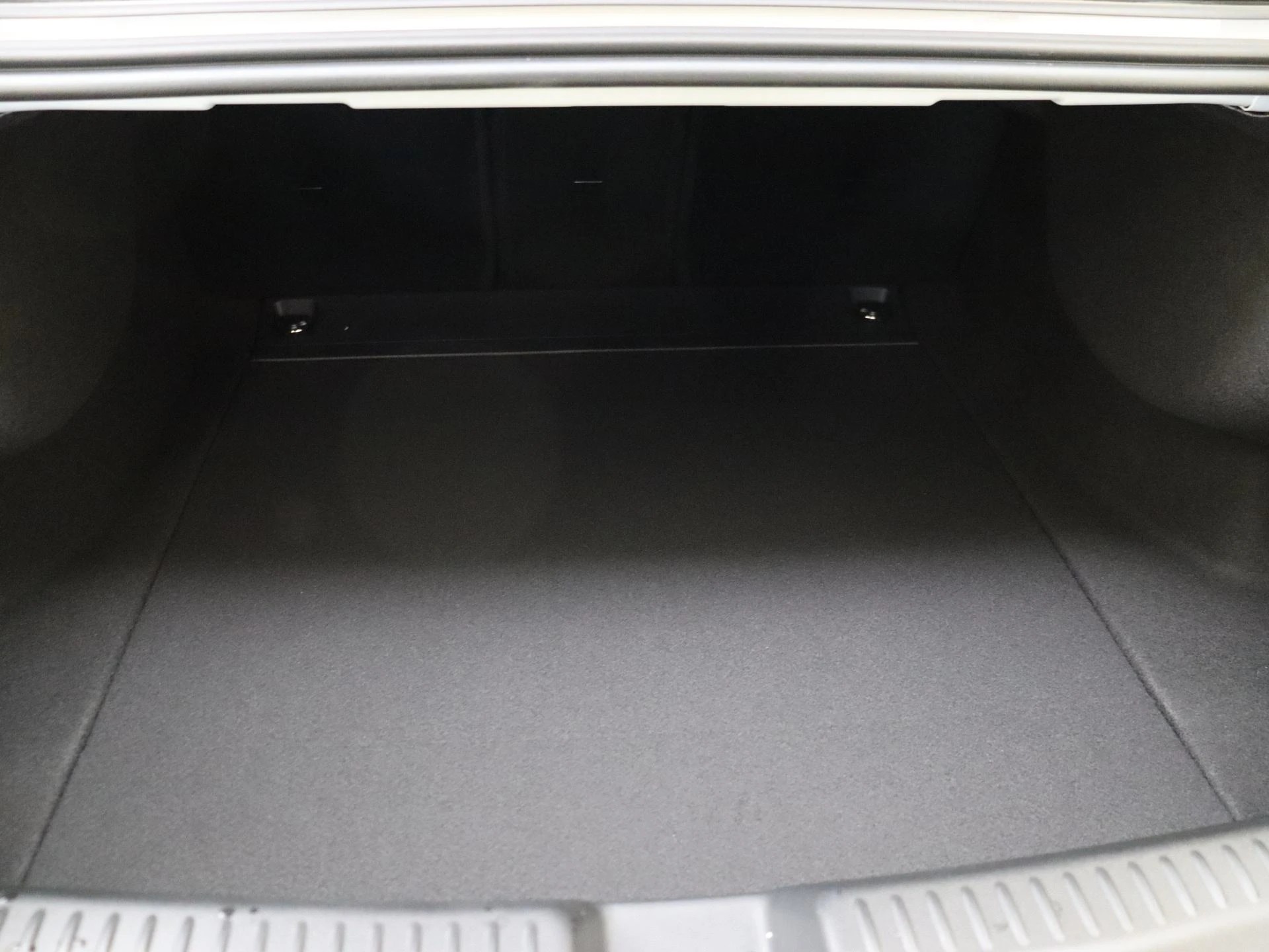 Mercedes-Benz-CLA-image-27