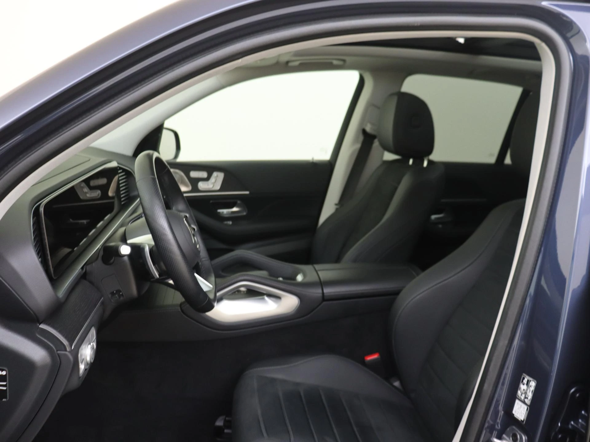 Mercedes-Benz-GLE-image-10