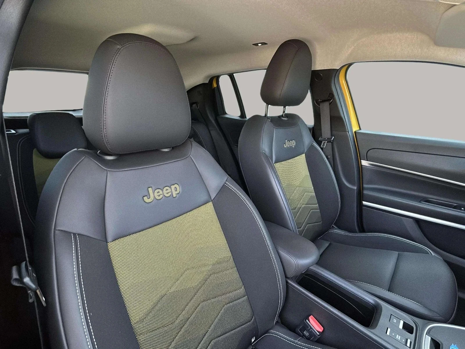 Jeep-Avenger-image-18