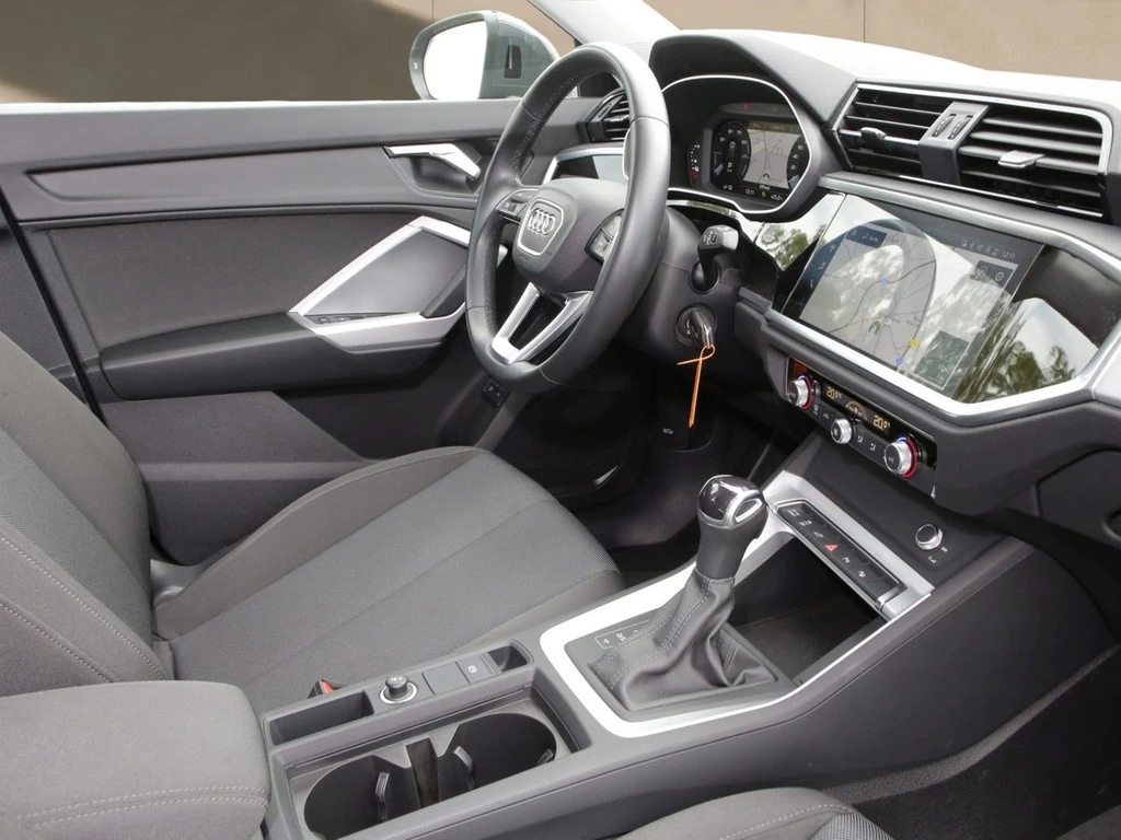Audi-Q3-image-11