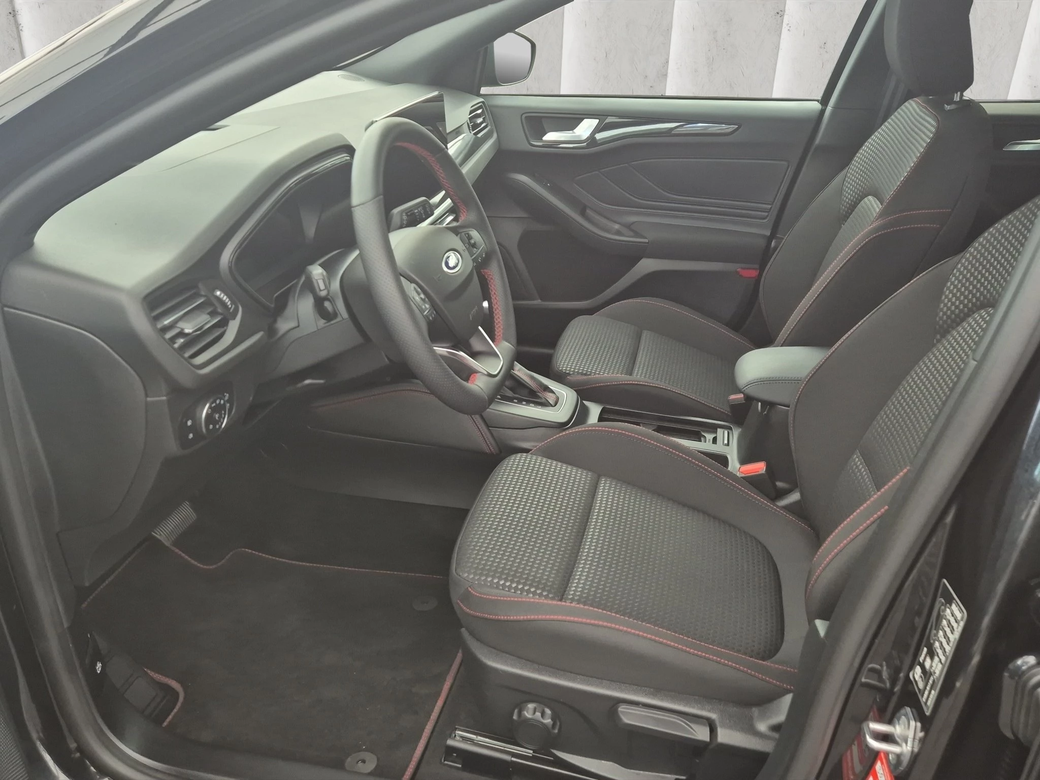 Ford Focus ST-Line X Turnier Aut.*AHK*ACC*HUD*KAM*NAVI*WINTER-PKT.