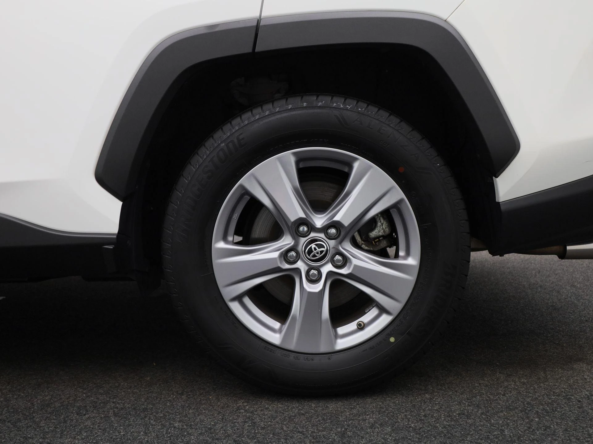 Toyota-RAV4-image-12