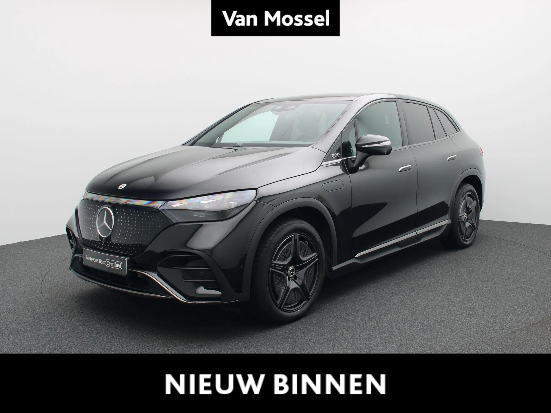 Mercedes-Benz-EQE-image-0