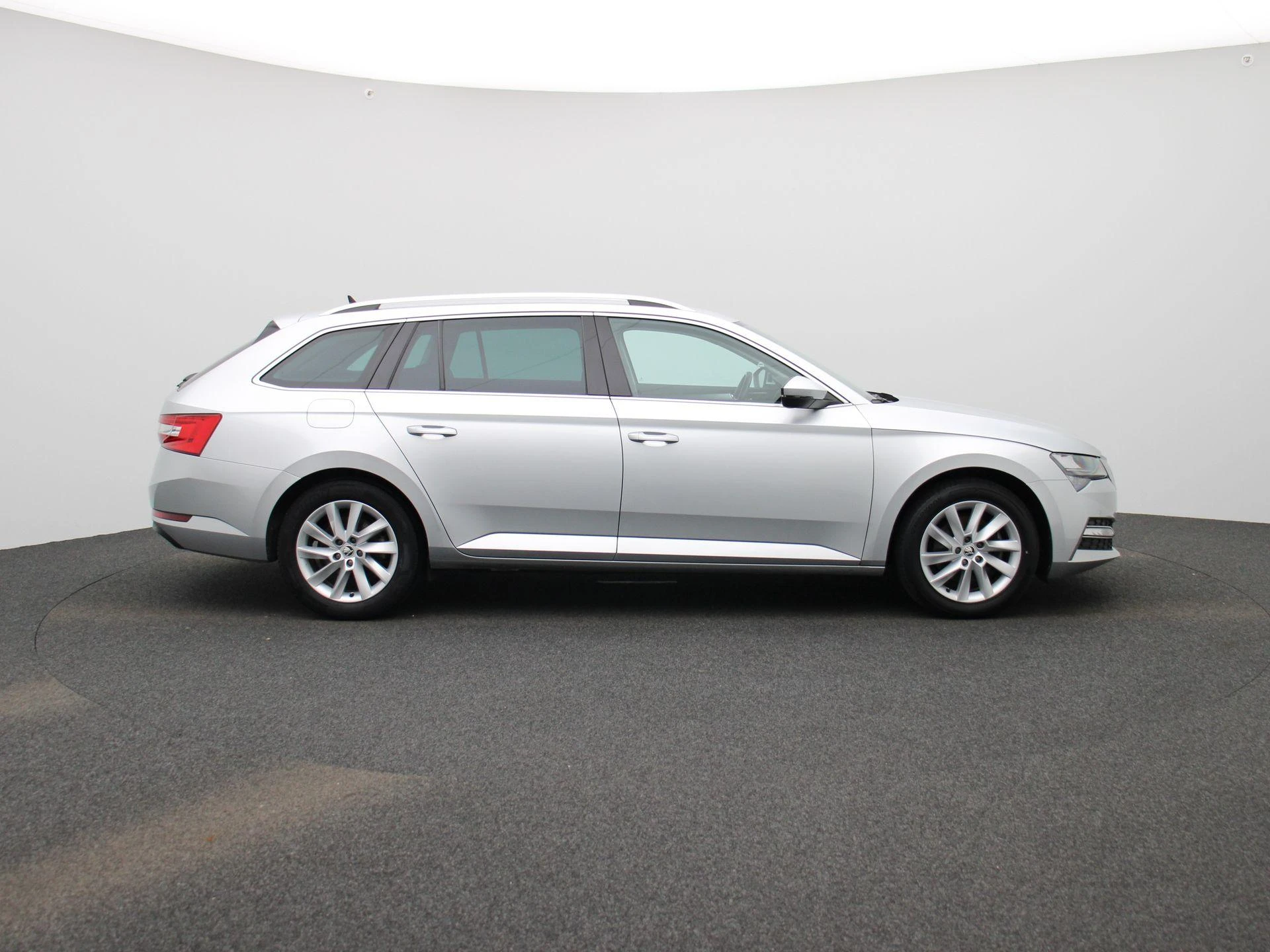 Škoda-Superb-image-5