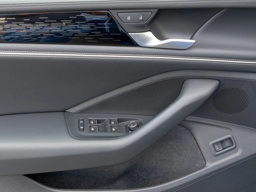 Volkswagen-Passat-image-16