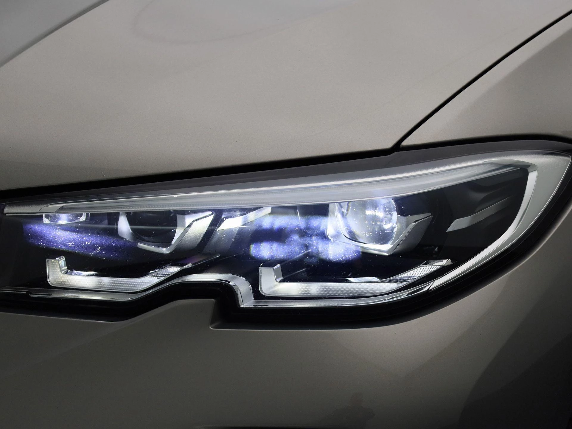 BMW-3 Serie-image-13