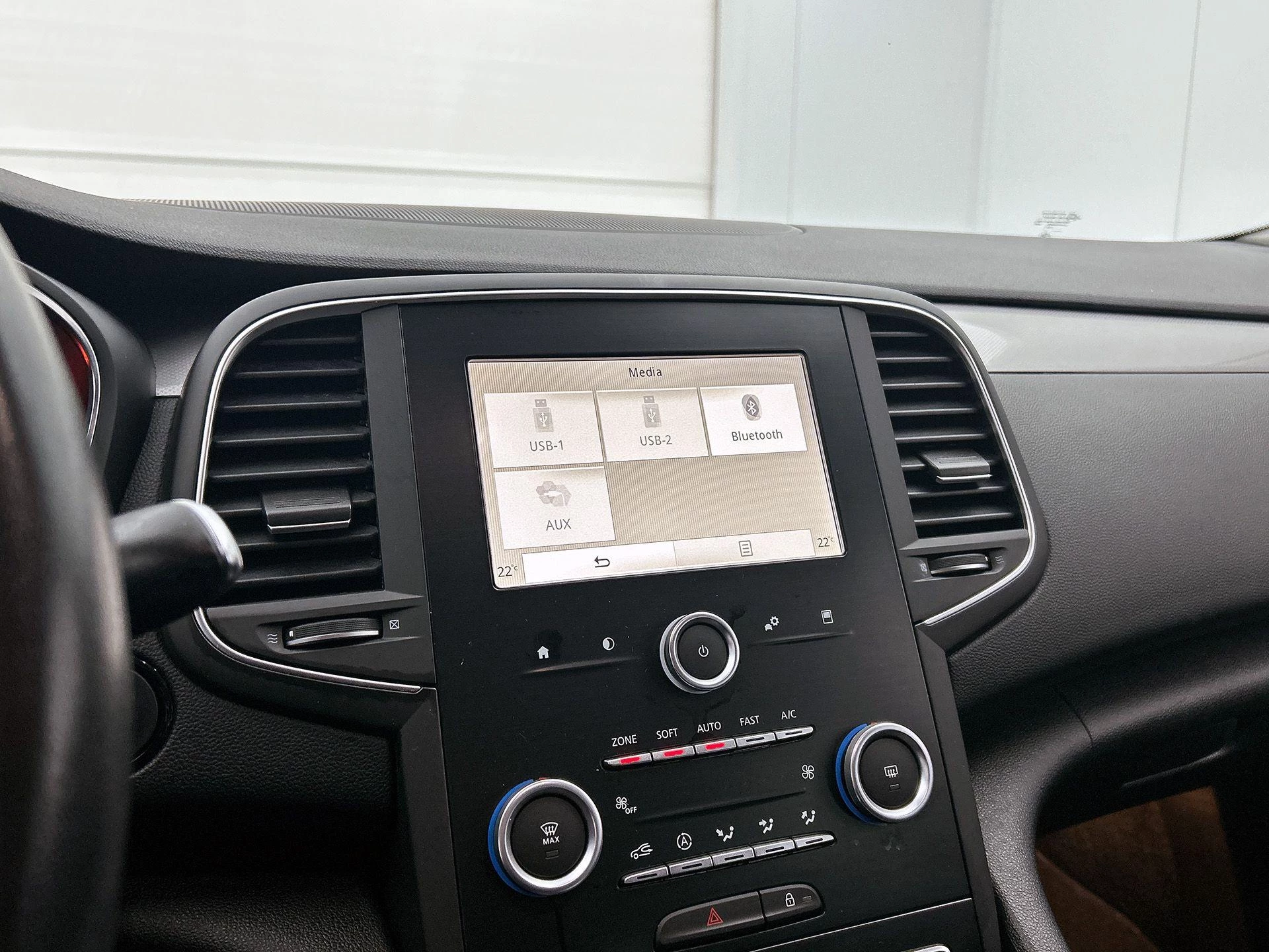 Renault-Talisman-image-12