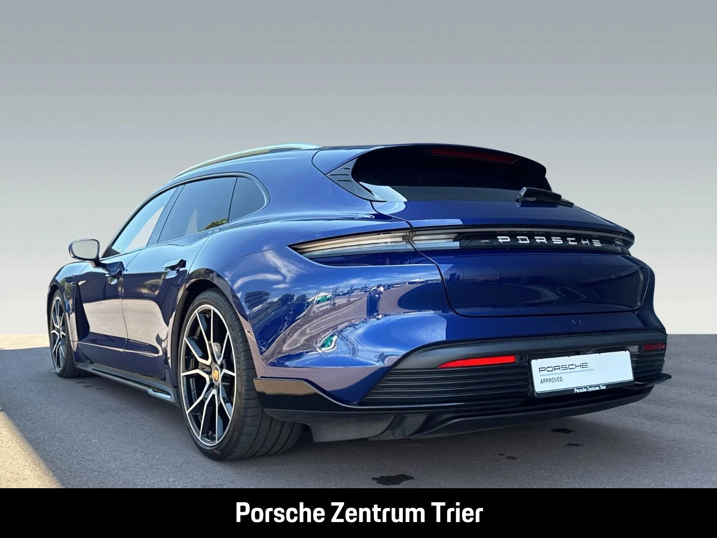 Porsche Taycan Turbo Sport Turismo Burmester HA-Lenkung turbo s