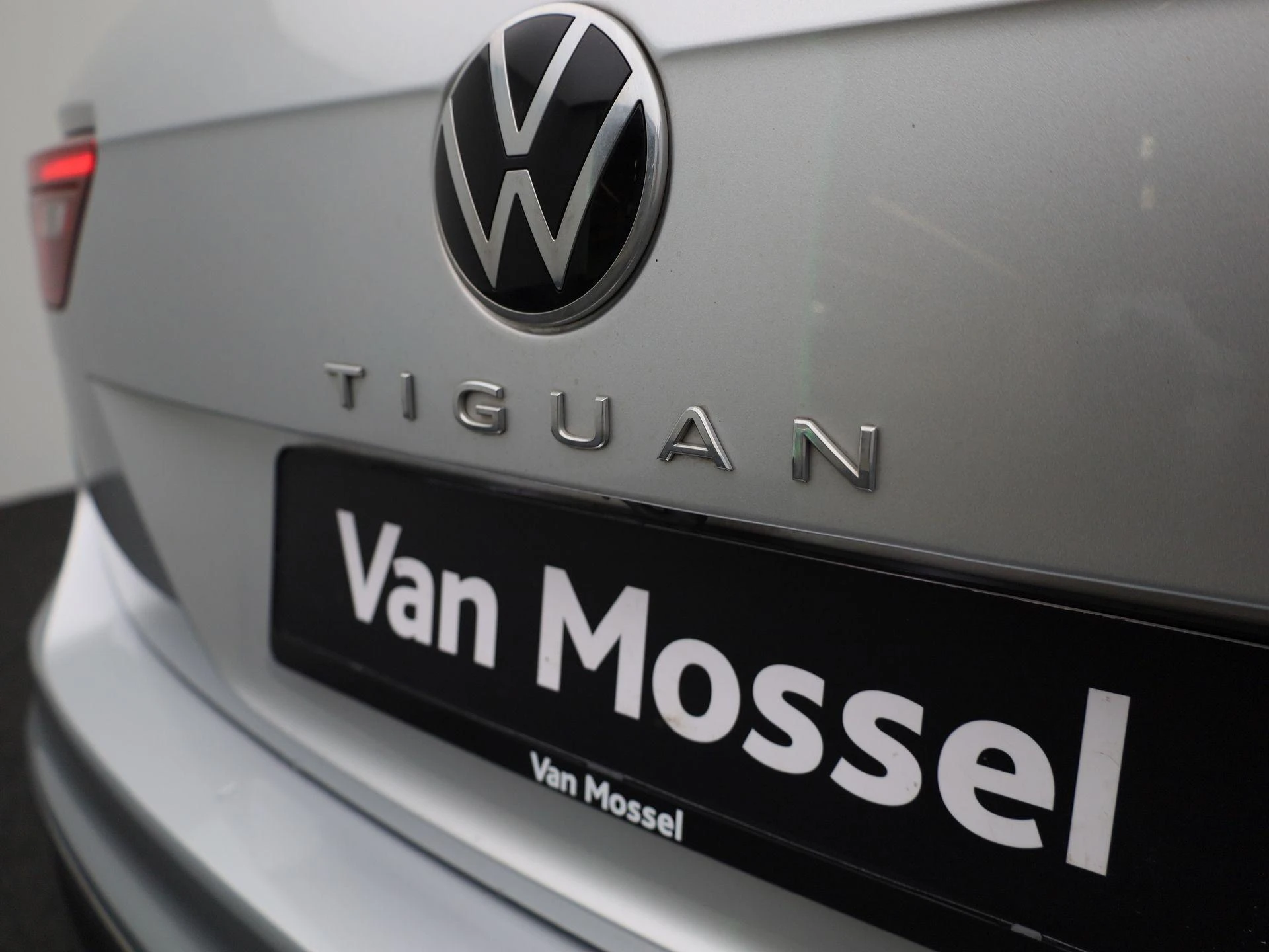 Volkswagen-Tiguan-image-36