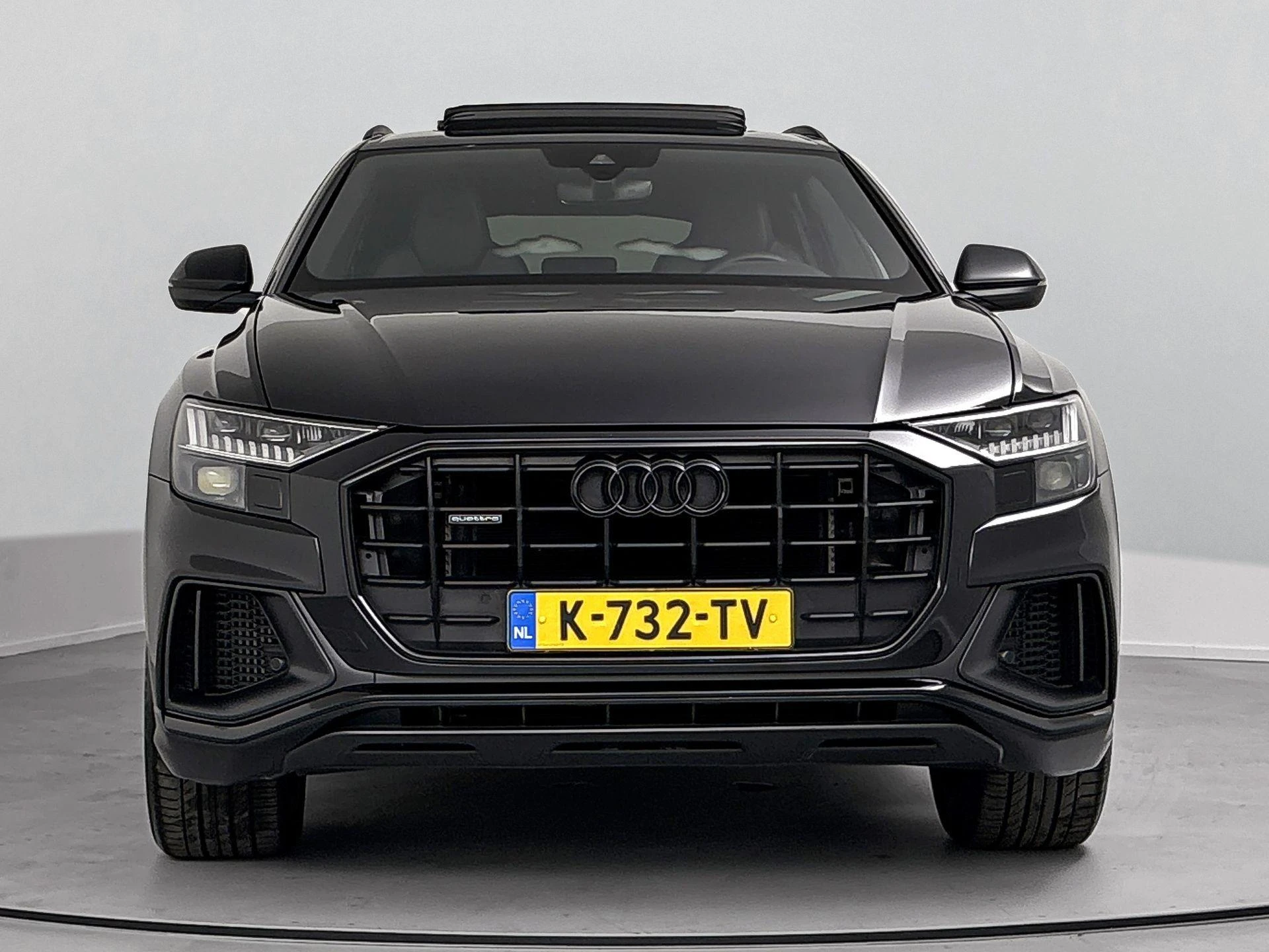 Audi Q8 60 TFSI e quattro Competition 462 PK