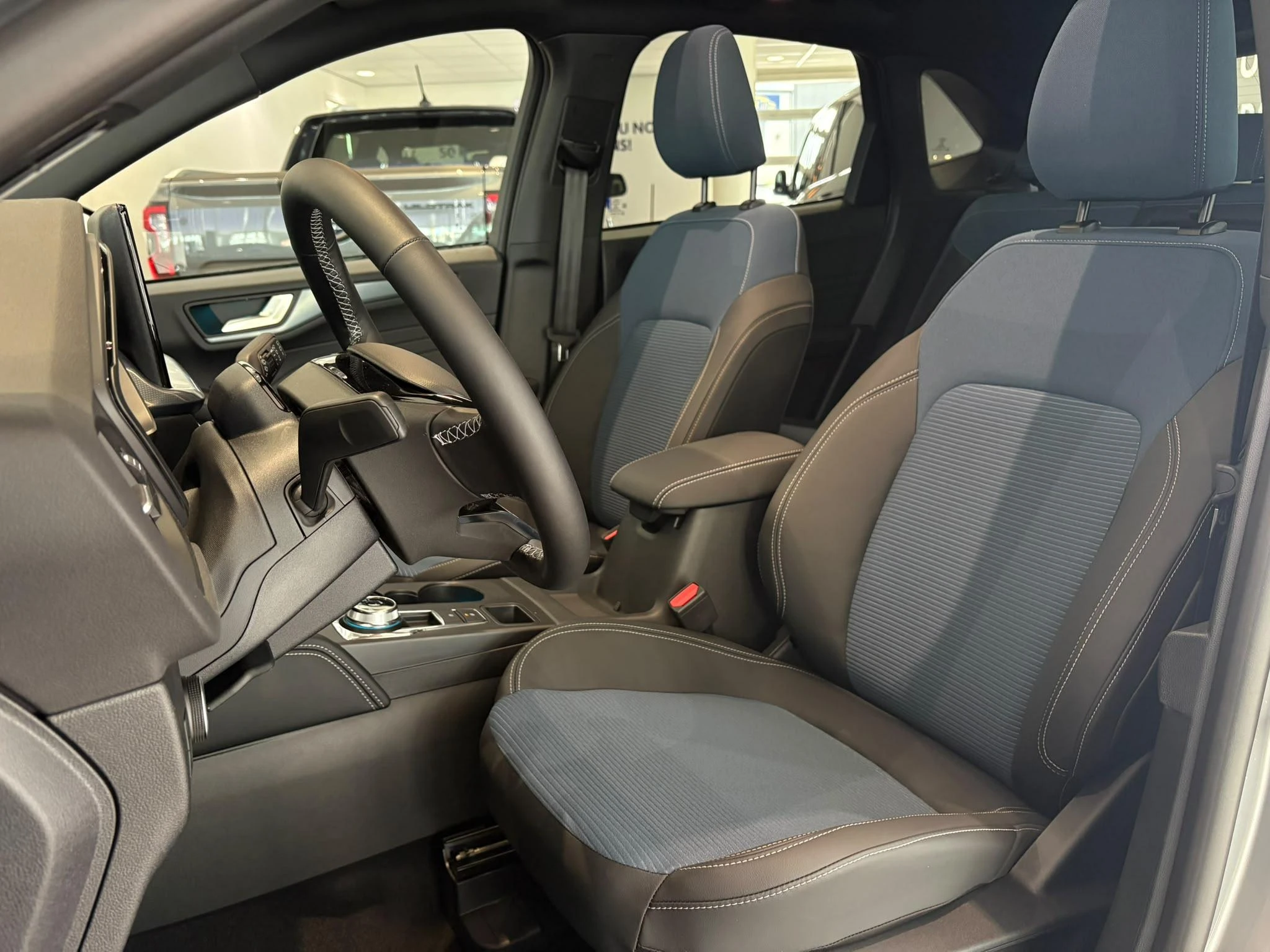 Ford-Kuga-image-11