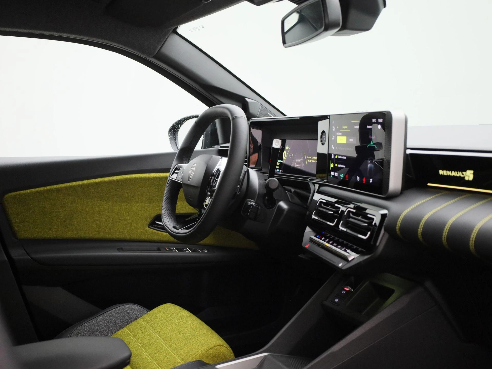 Renault-5-image-38