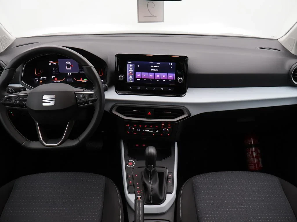 SEAT-Arona-image-11