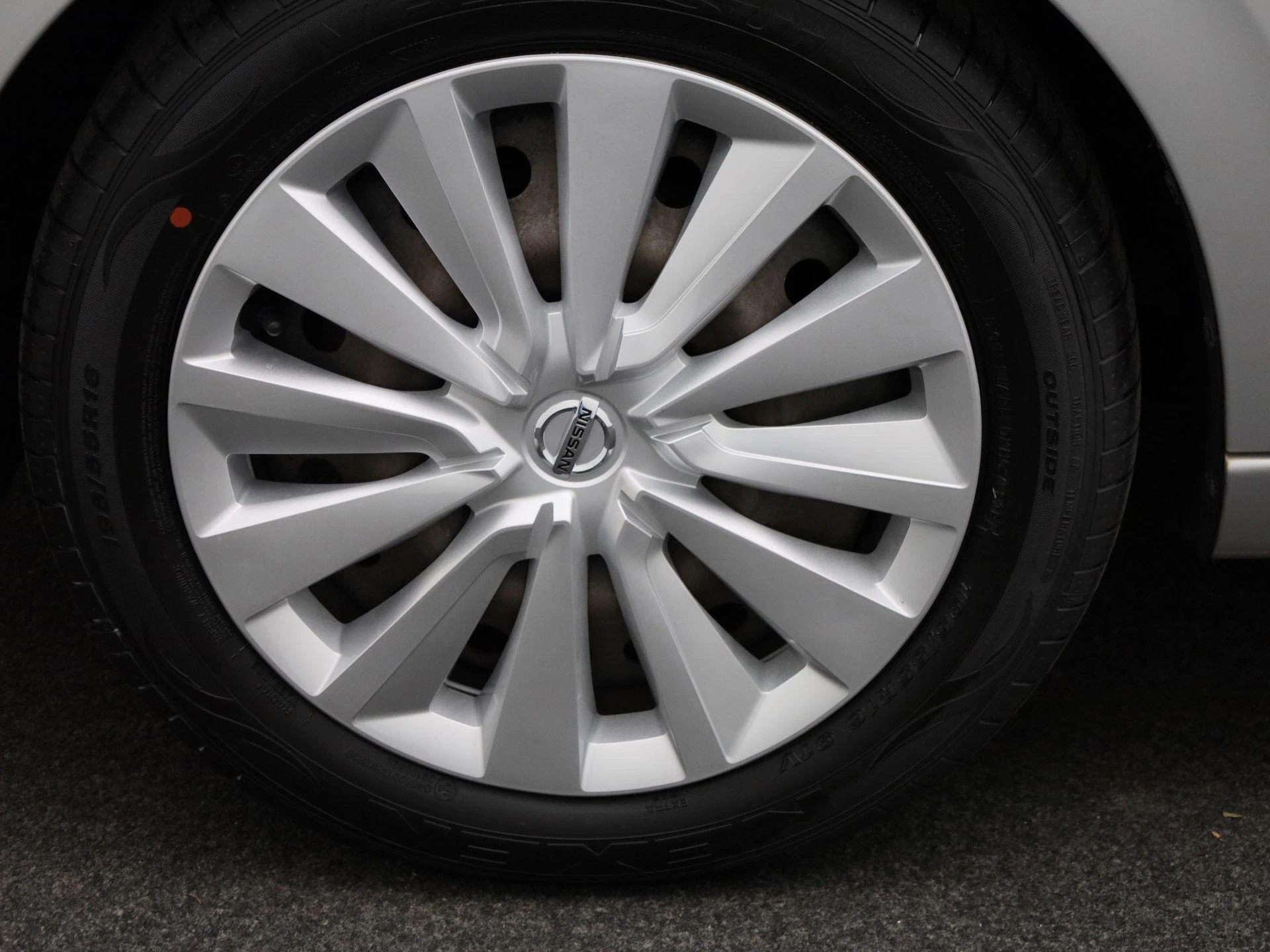 Nissan-Micra-image-11