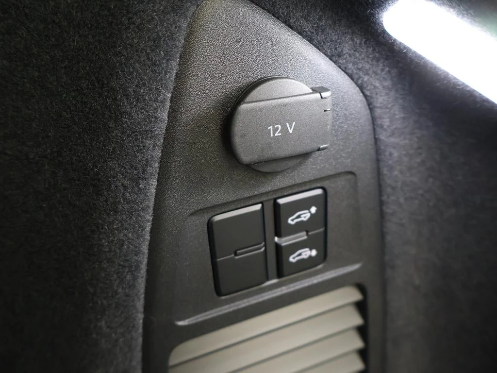 Volkswagen Touareg R Touareg R V6 eHybrid 4MOTION 250 kW (340 pk) 8 versnellingen Tiptronic / DEMO