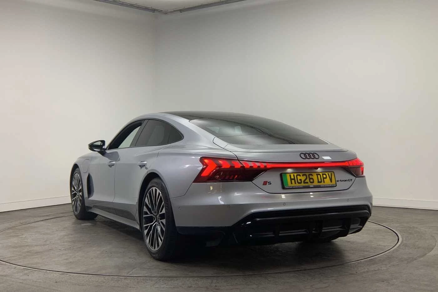 Audi-e-tron GT-image-2
