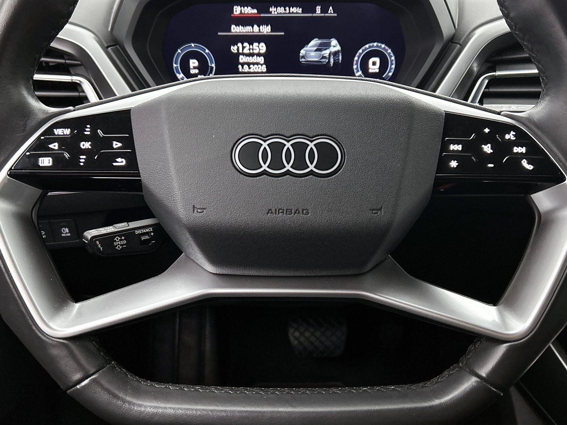 Audi-Q4 e-tron-image-19