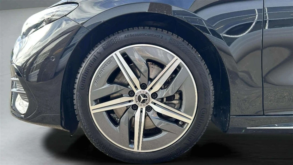 Mercedes-Benz-CLA-image-9
