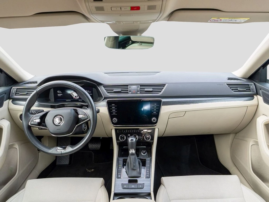 Škoda Superb Combi 2.0 TDI DSG Style Business, AHK