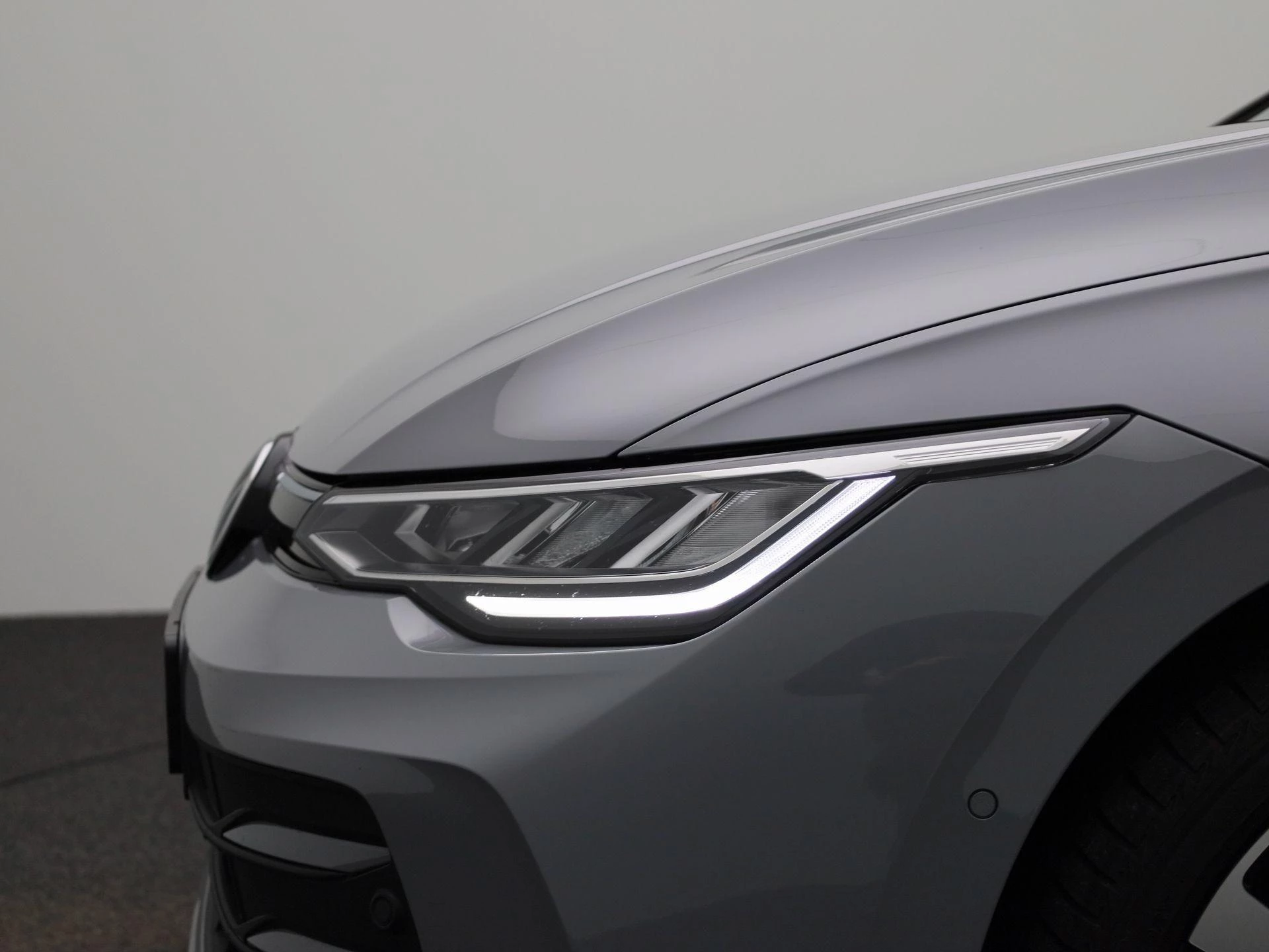 Volkswagen-Golf-image-14