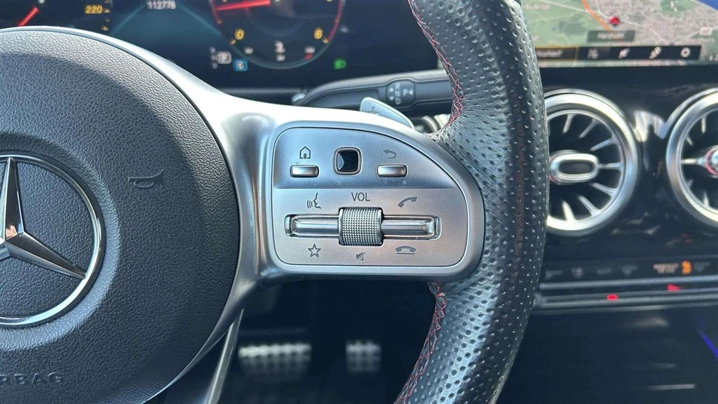 Mercedes-Benz-GLB-image-12
