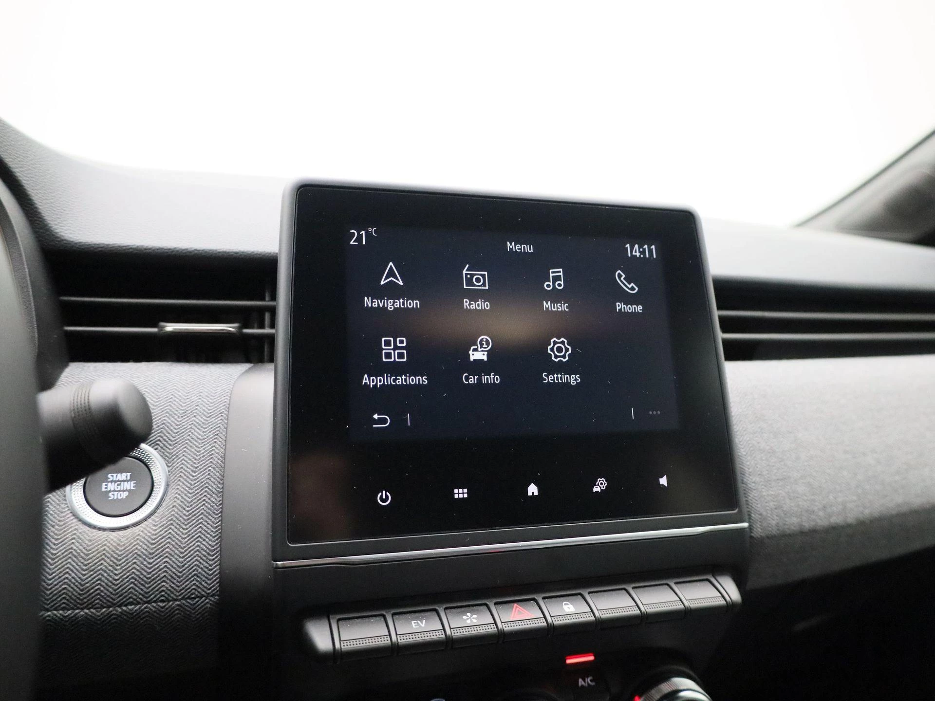 Renault-Clio-image-27