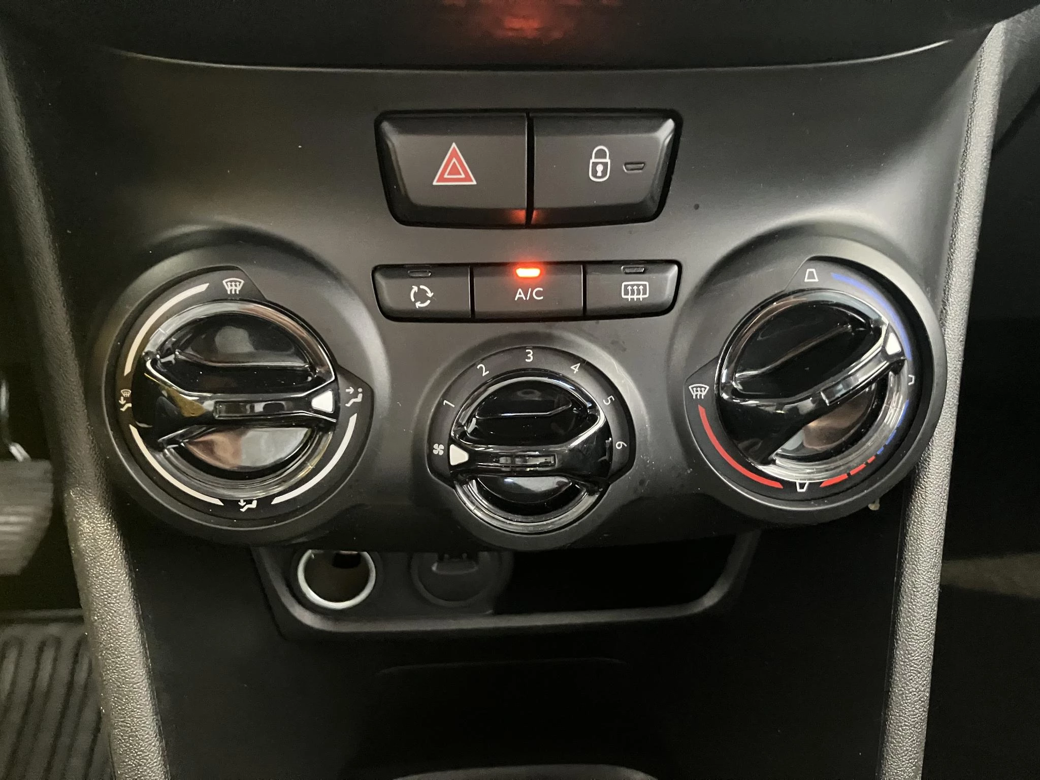 Peugeot-2008-image-24